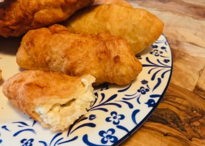 Pisia feta – Griekse gebakken broodjes met feta